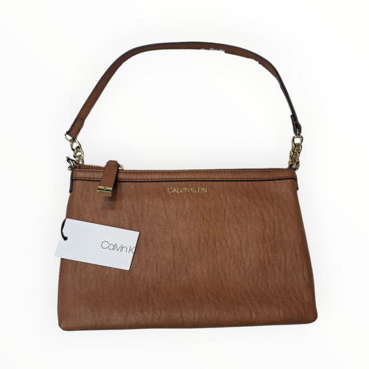 Cartera Calvin Klein Café – Elegancia que nunca pasa de moda.