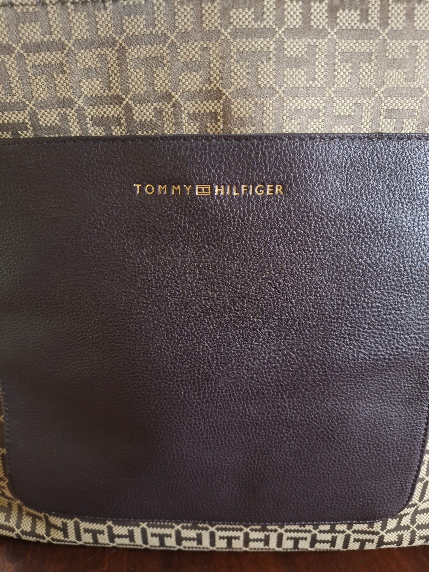 Tommy Hilfiger Tote