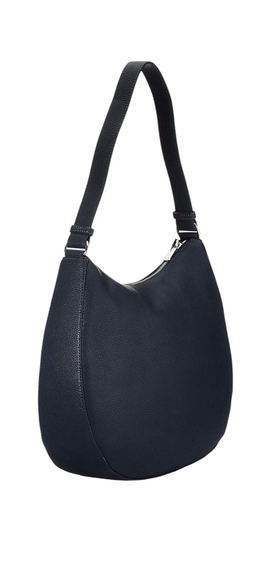 Armani Cartera