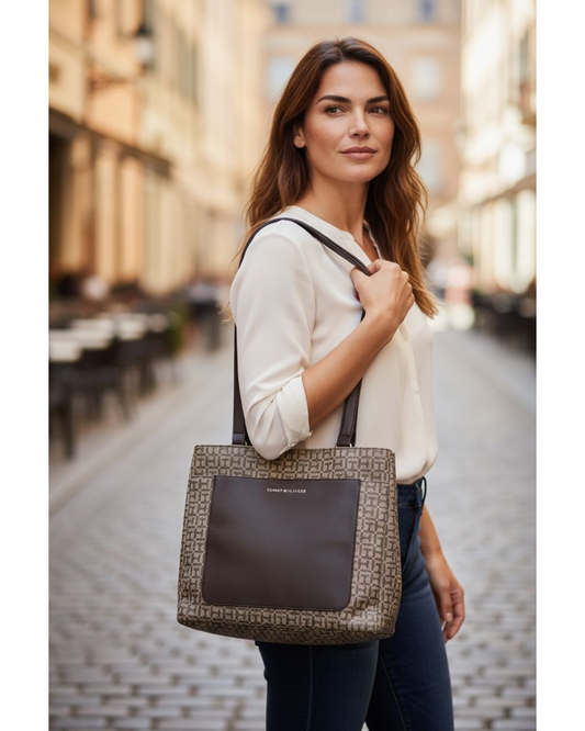 Tommy Hilfiger Tote
