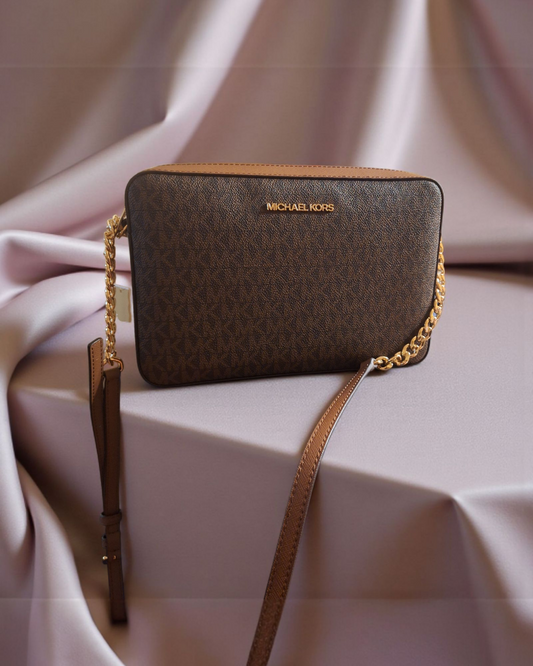 Cartera Michael Kors - lujo en cada detalle.